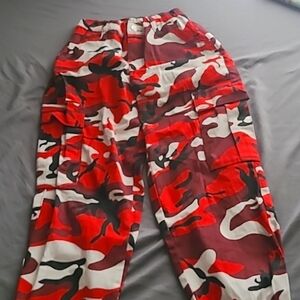 Rue21 red,black, and white Jean bottoms
